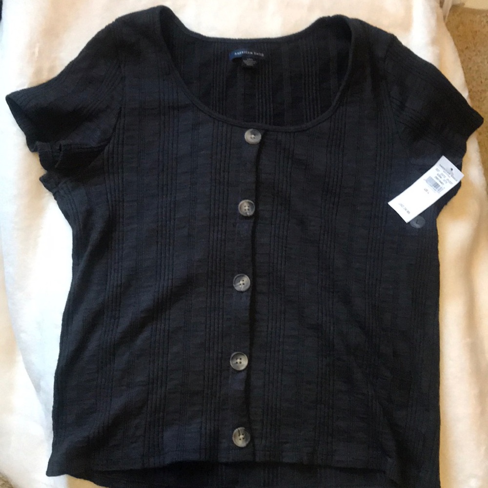 AE Gray Ribbed Button-Down T-shirt